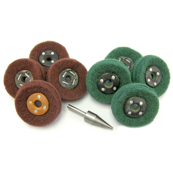 Metal polishing kit with abrasive mops and mandrel